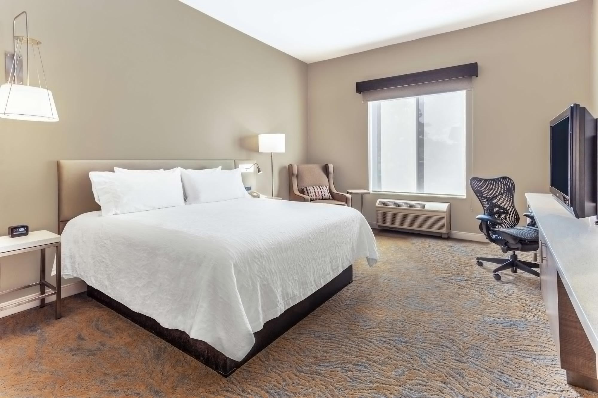 Hilton Garden Inn Сент-Чарльз Экстерьер фото