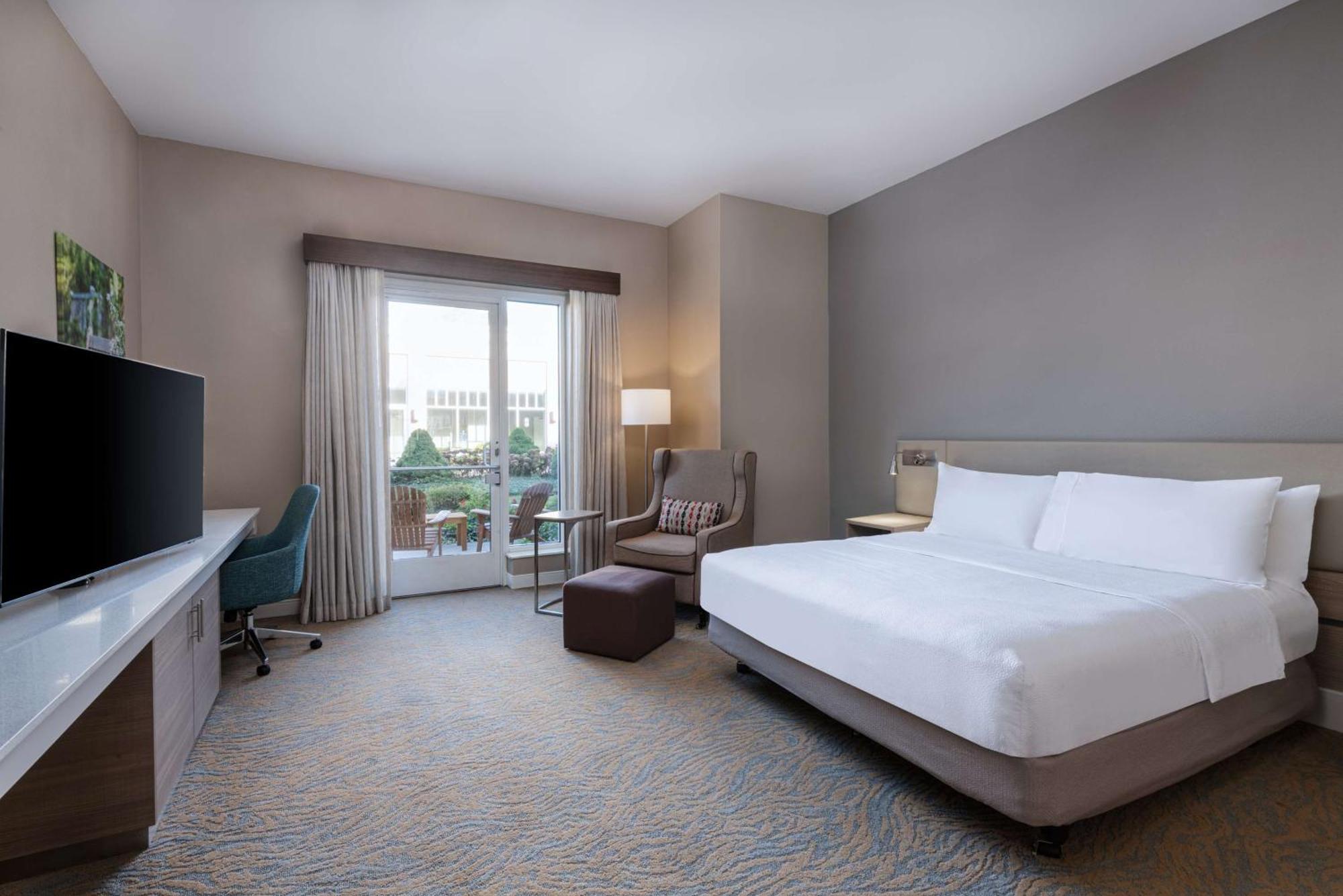 Hilton Garden Inn Сент-Чарльз Экстерьер фото