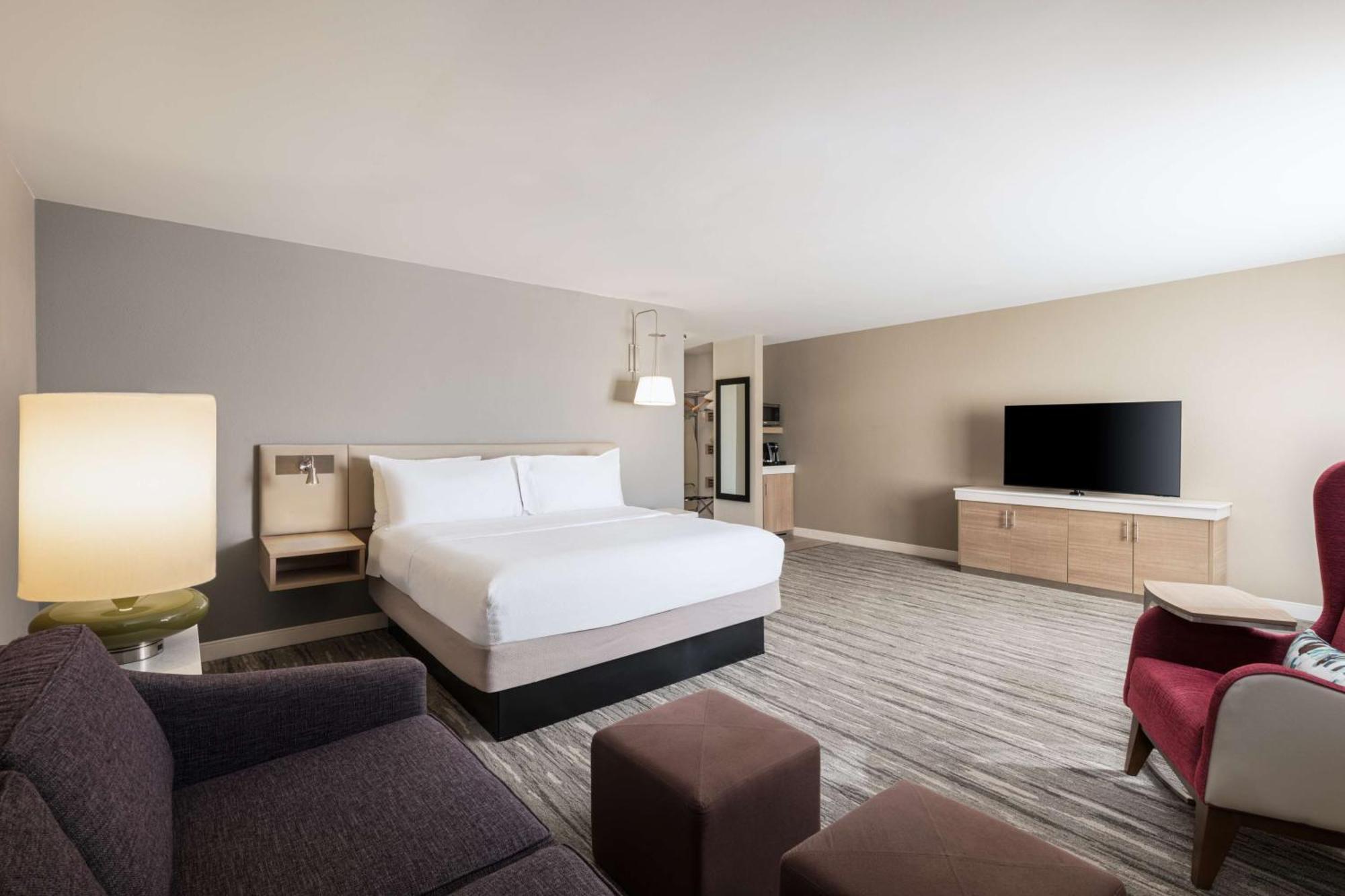 Hilton Garden Inn Сент-Чарльз Экстерьер фото