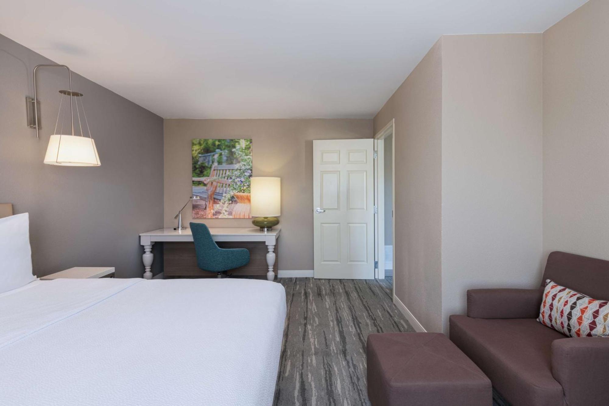 Hilton Garden Inn Сент-Чарльз Экстерьер фото